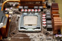 CPU